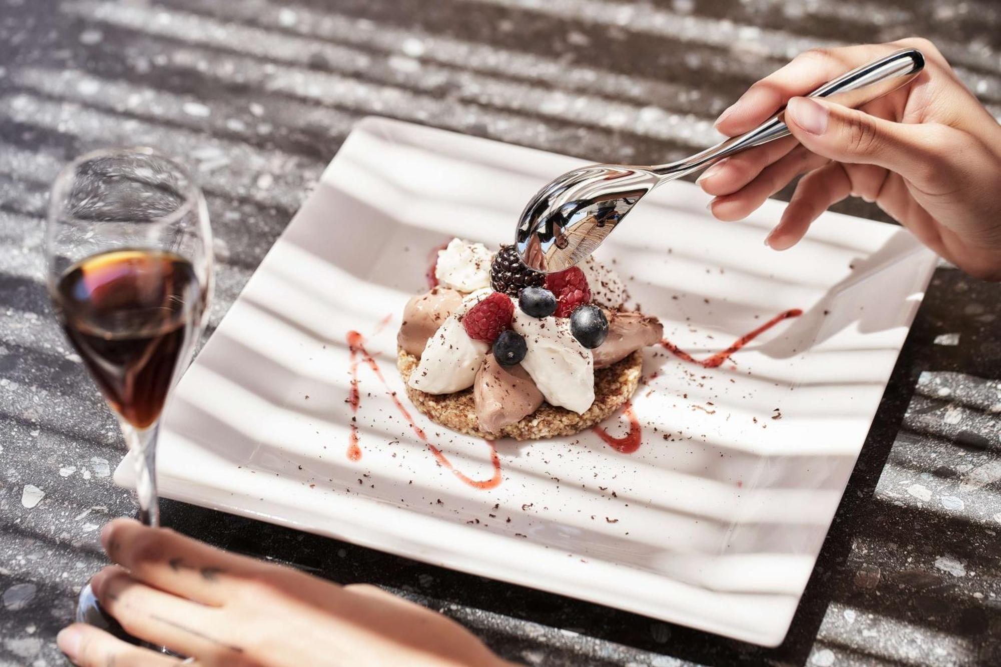 Radisson Blu Euphoria Resort, Mykonos カロ・リヴァディ エクステリア 写真